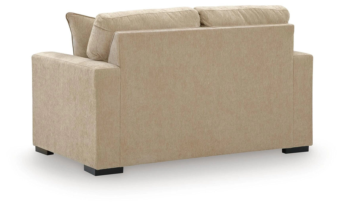 Bridgepoint Loveseat