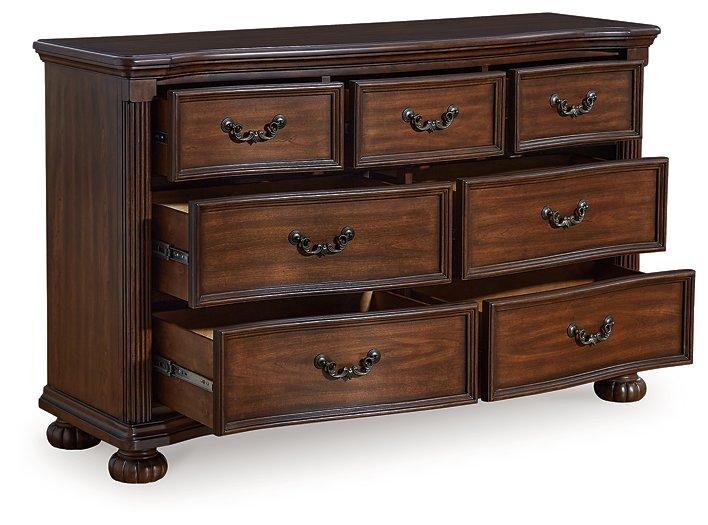 Lavinton Dresser