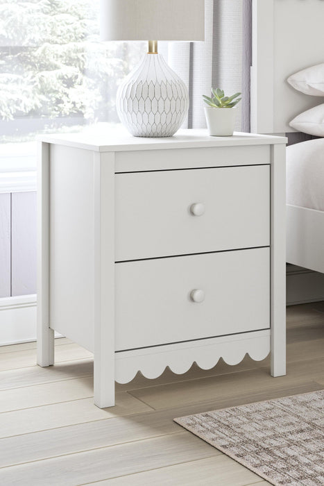 Hallityn Nightstand - Sweet Dreams Bedding & Furn (PA)