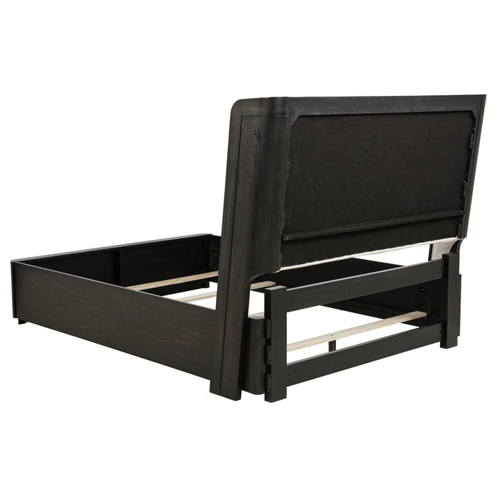 Leandro Bedroom Set