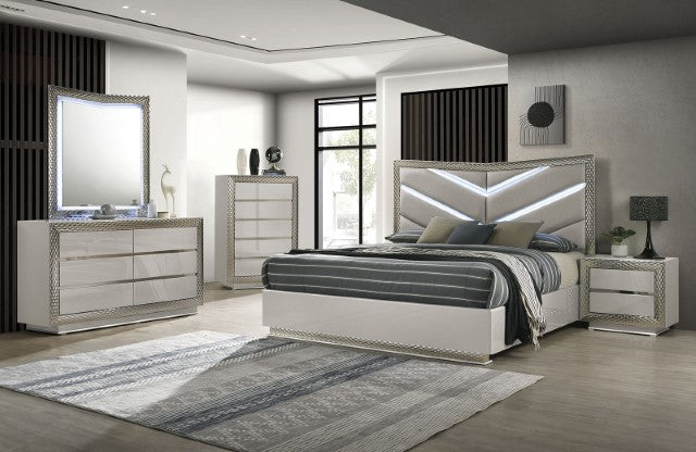 Ventnor E.King & Queen Bed